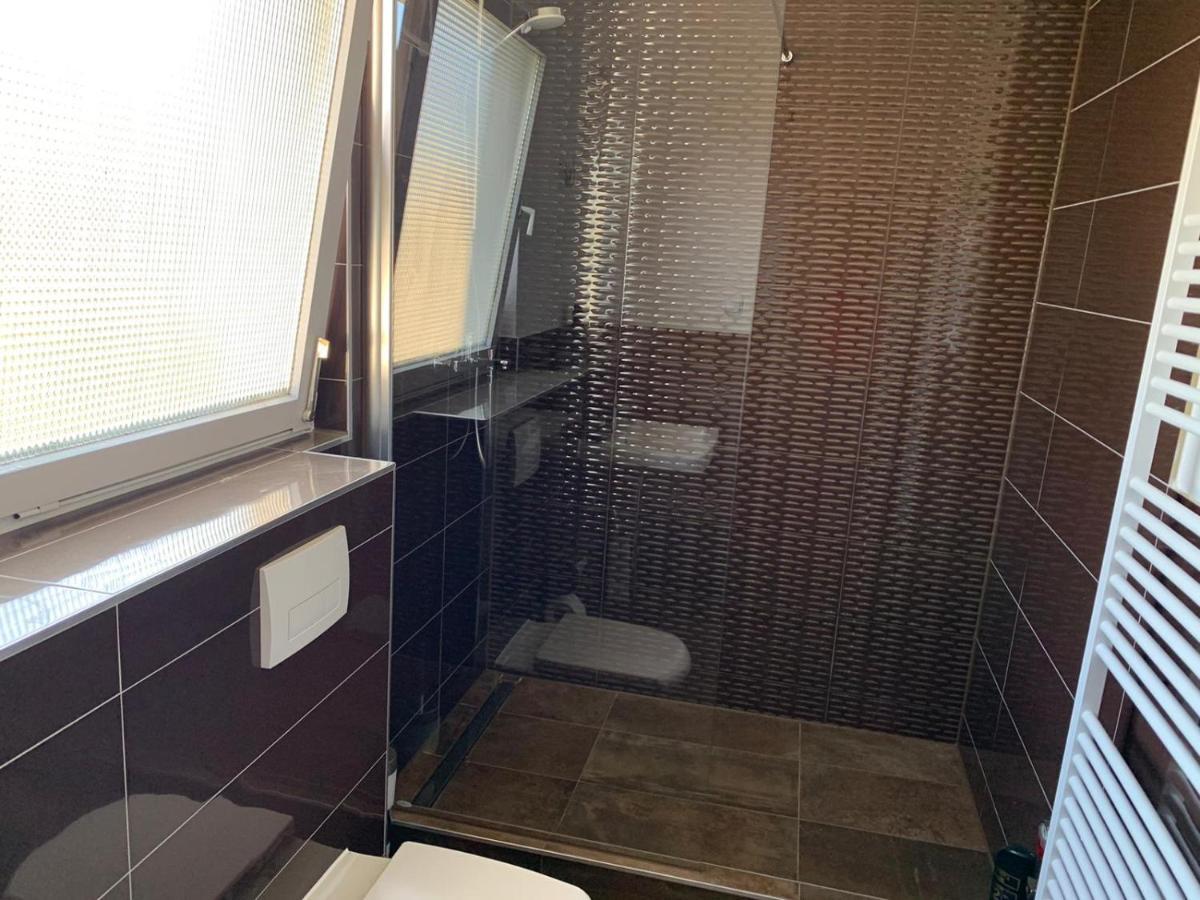 Nuertingen Zimmer Εξωτερικό φωτογραφία