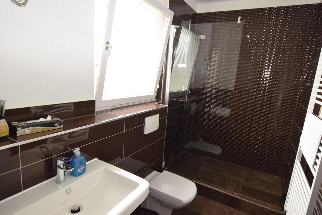 Nuertingen Zimmer Εξωτερικό φωτογραφία