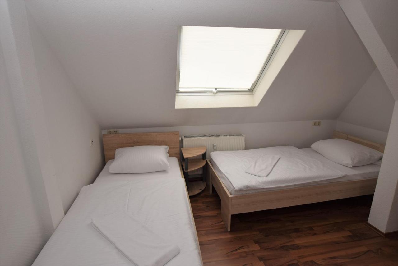 Nuertingen Zimmer Εξωτερικό φωτογραφία