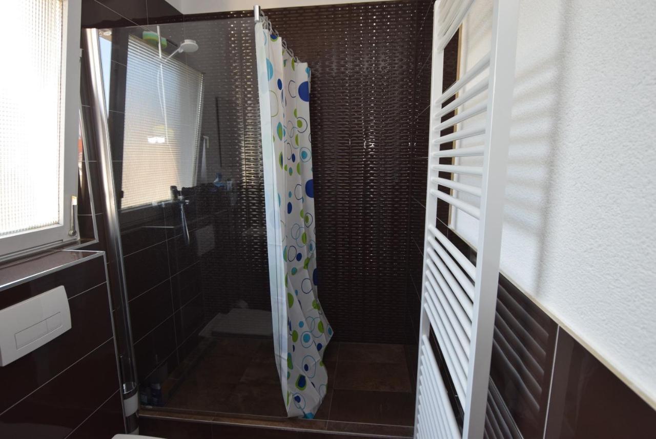 Nuertingen Zimmer Εξωτερικό φωτογραφία